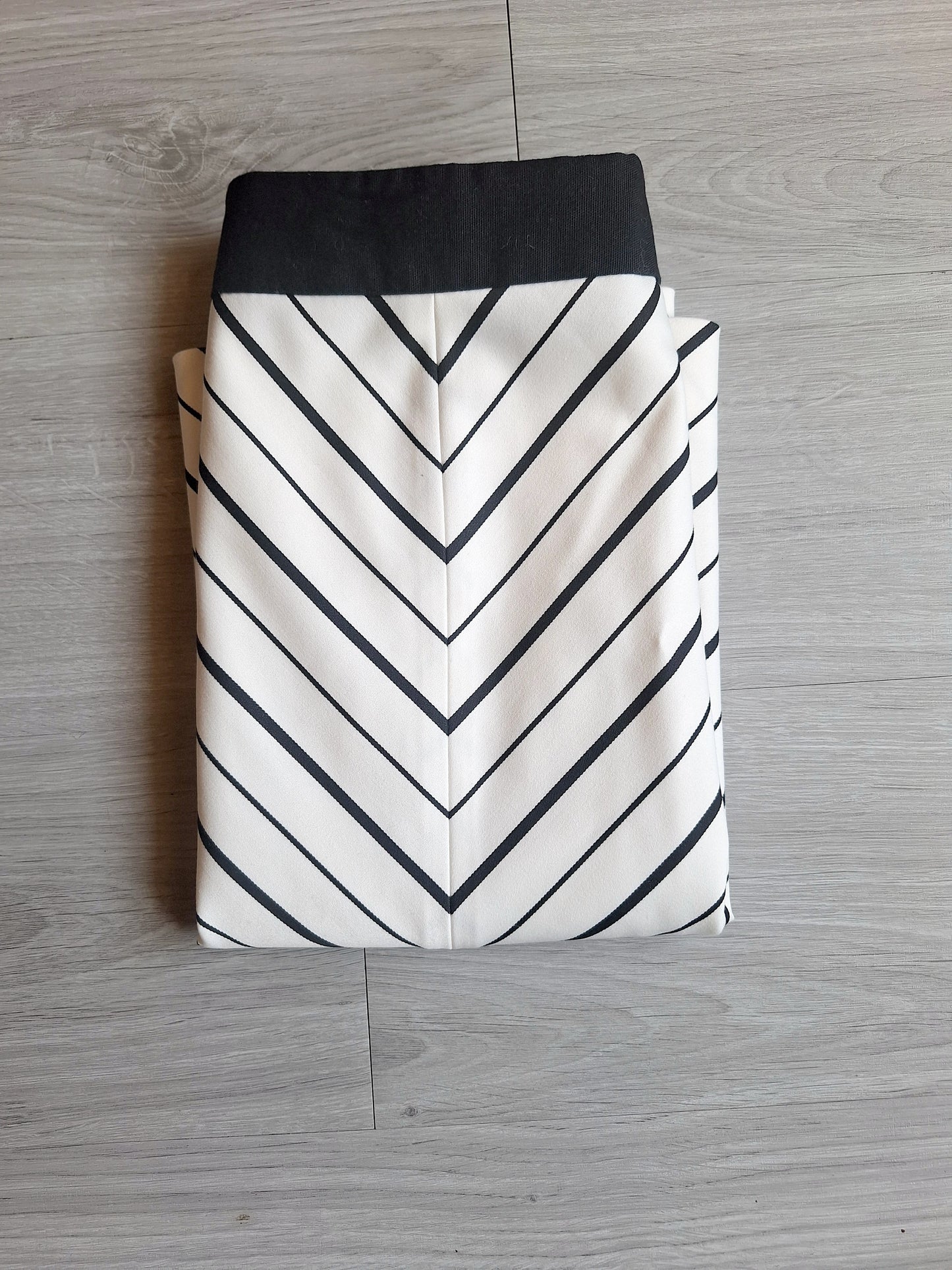 Ashley Brooke Rock Chevron 38