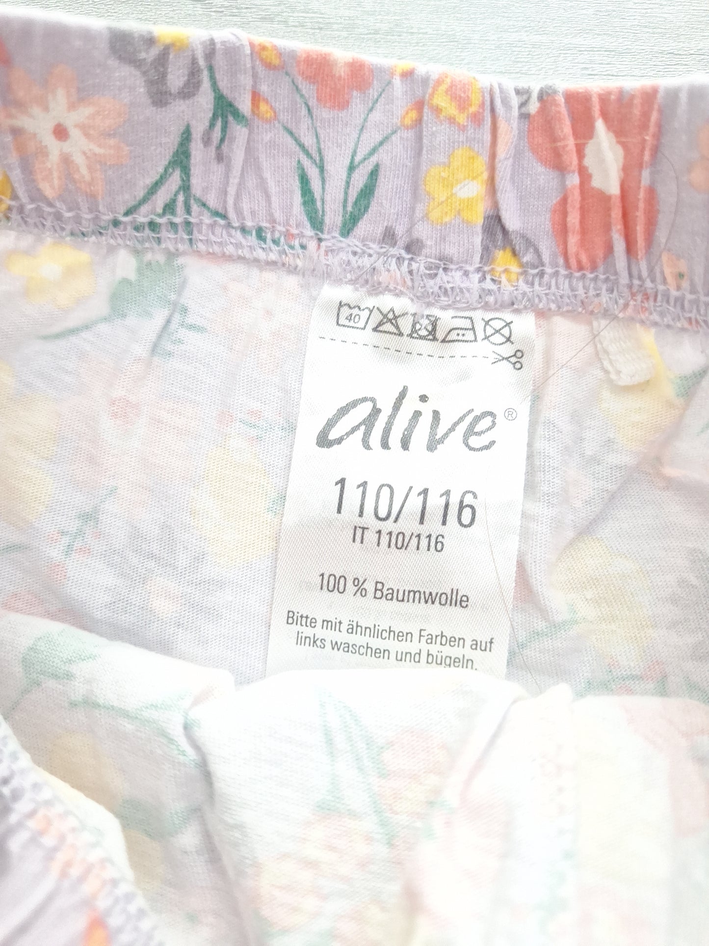 Alive Shorts Blumenprint 110/116