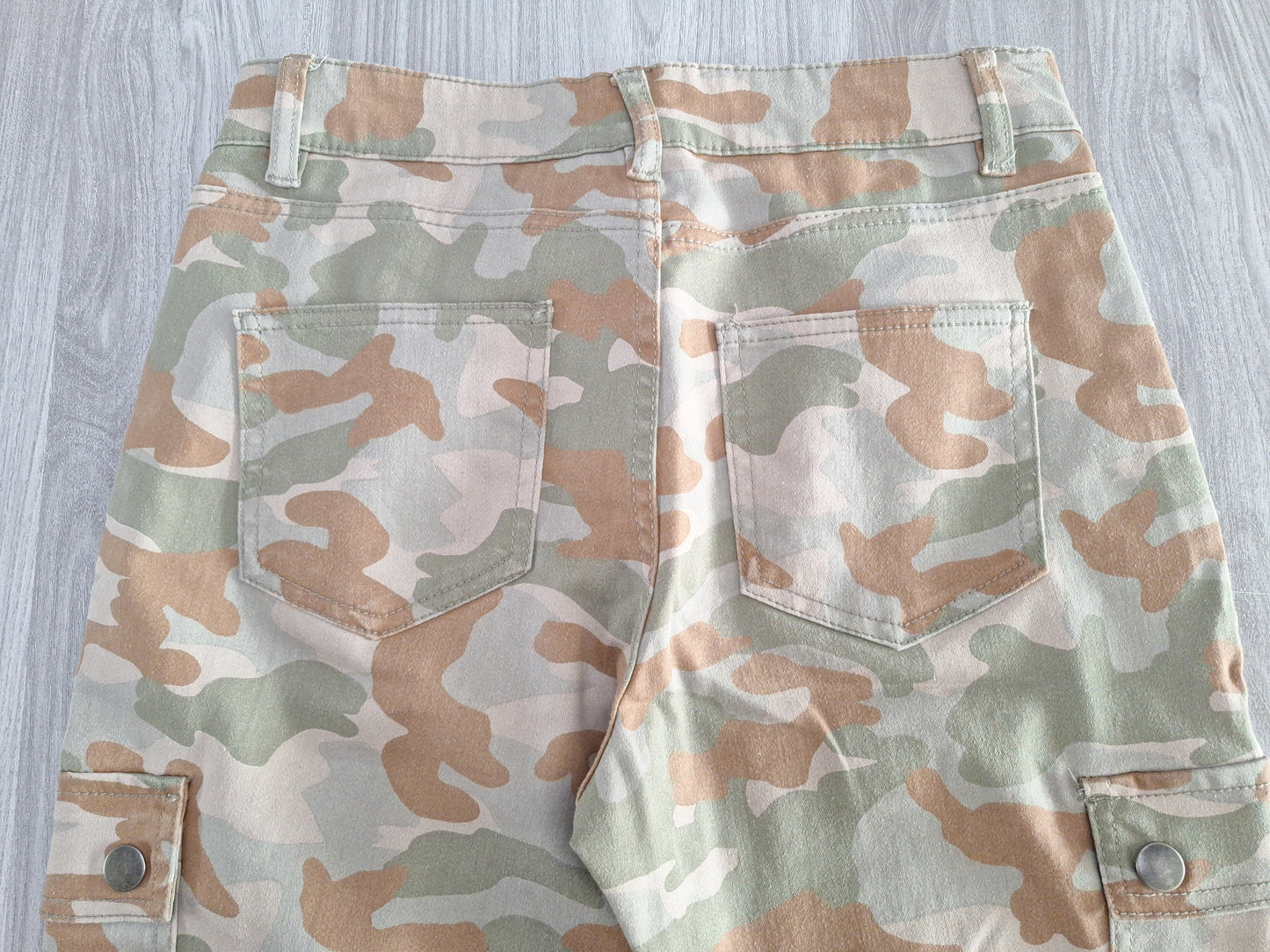 Janina Cargohose Camouflage 36