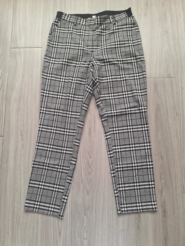 H&M Tapered Stoffhose 38