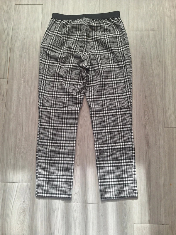 H&M Tapered Stoffhose 38