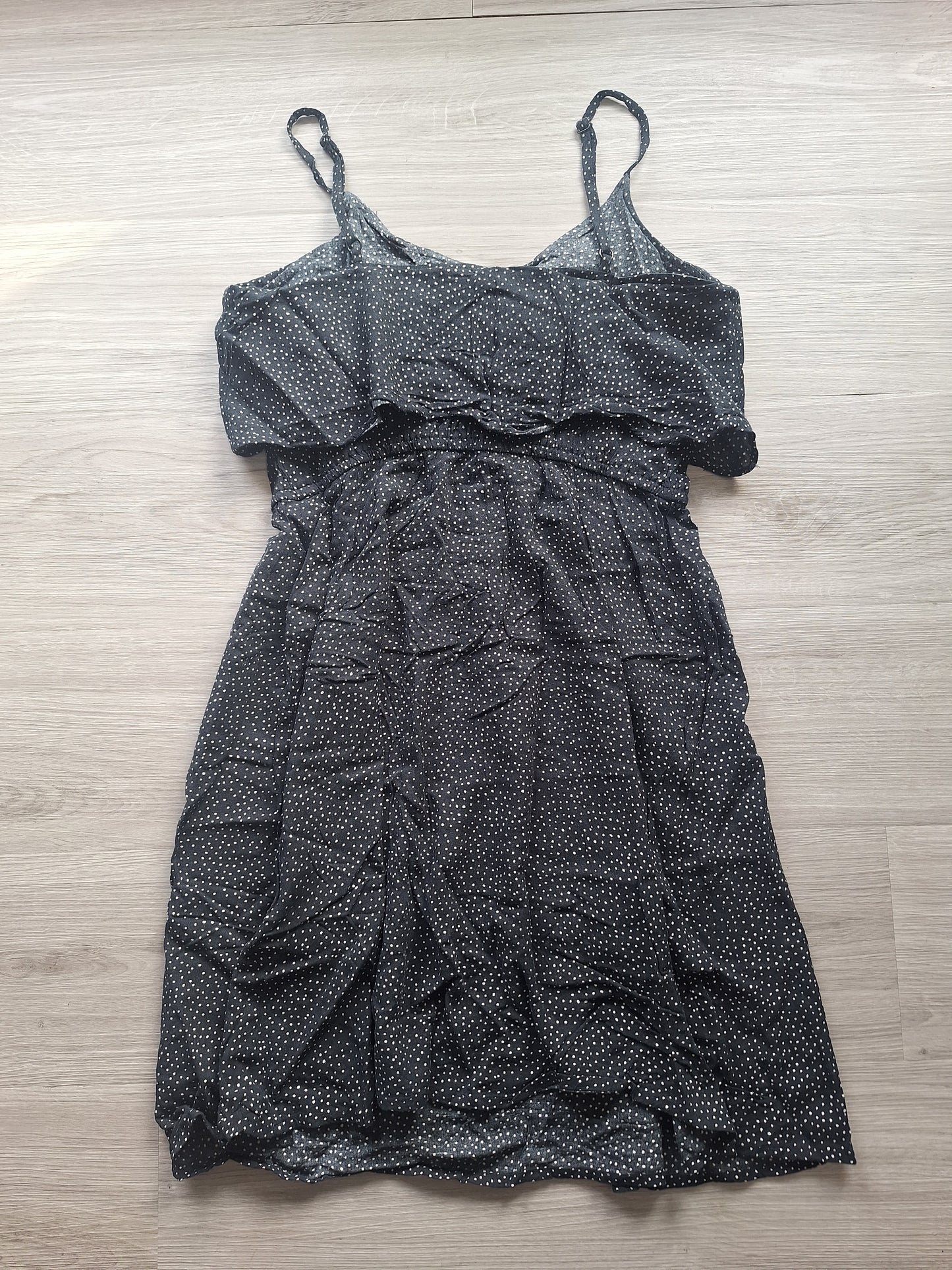 H&M Divided Volantkleid 36