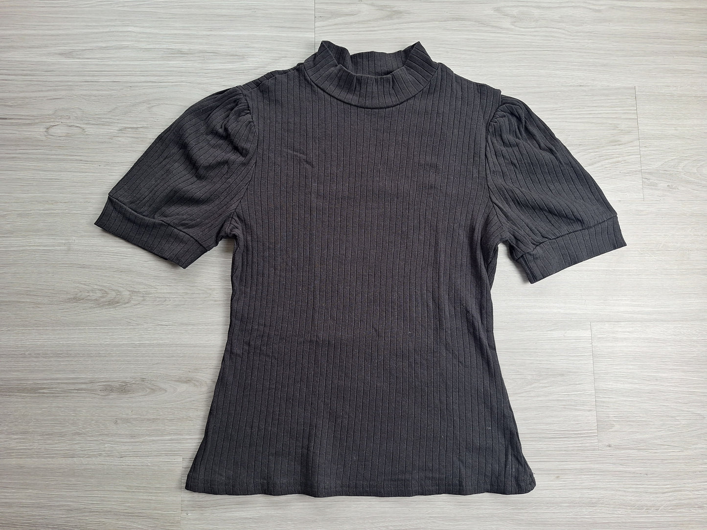 Shein Rippshirt Puffärmeln 36