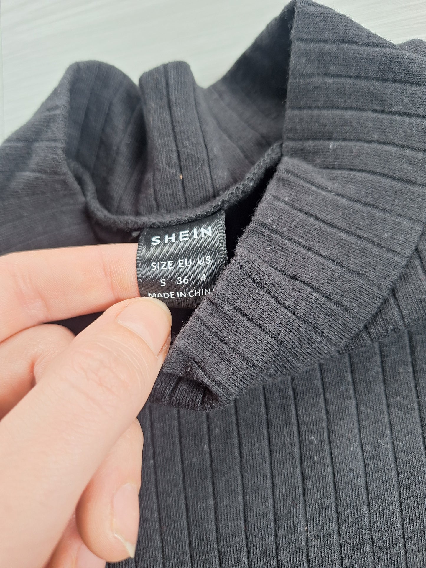 Shein Rippshirt Puffärmeln 36