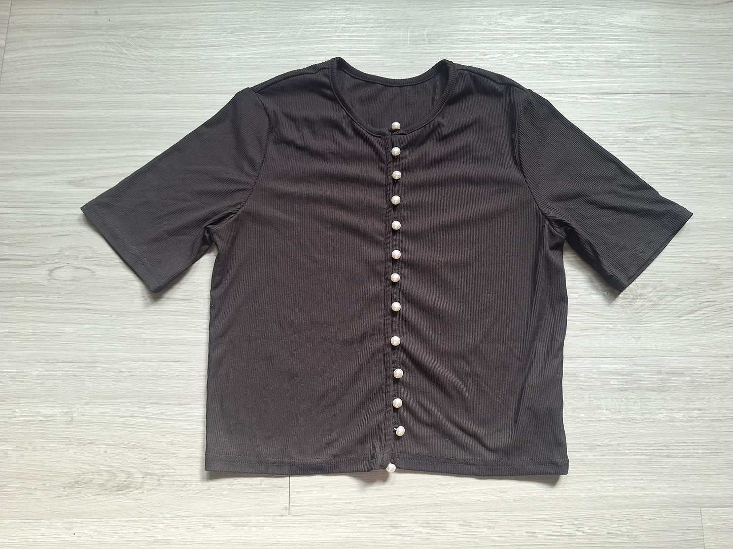 Shein Rippshirt Perlenknöpfen 38