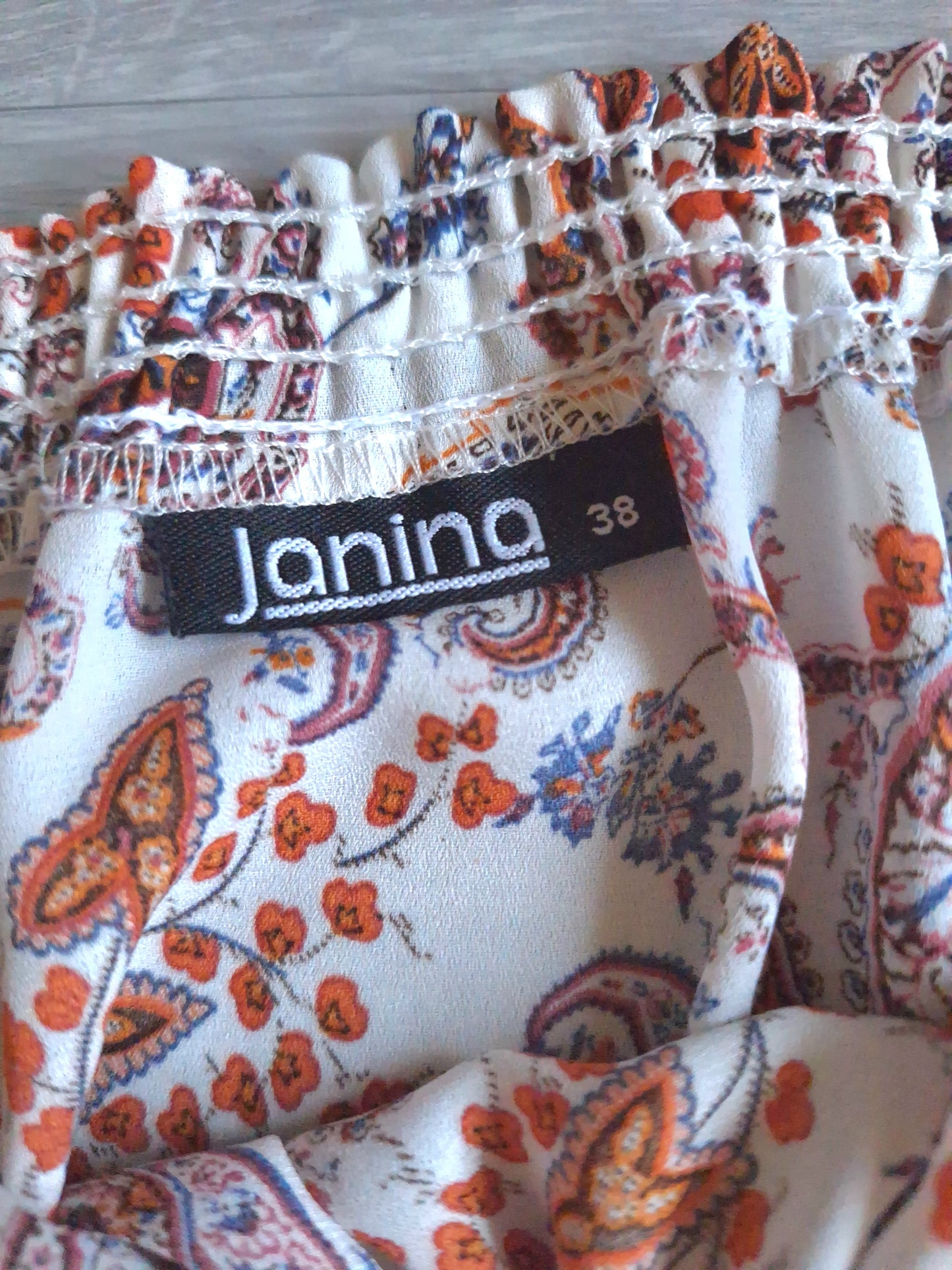 Janina Carmenbluse Off Shoulder 38