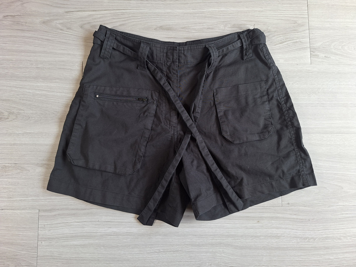 Young Classic High Waist Shorts 36