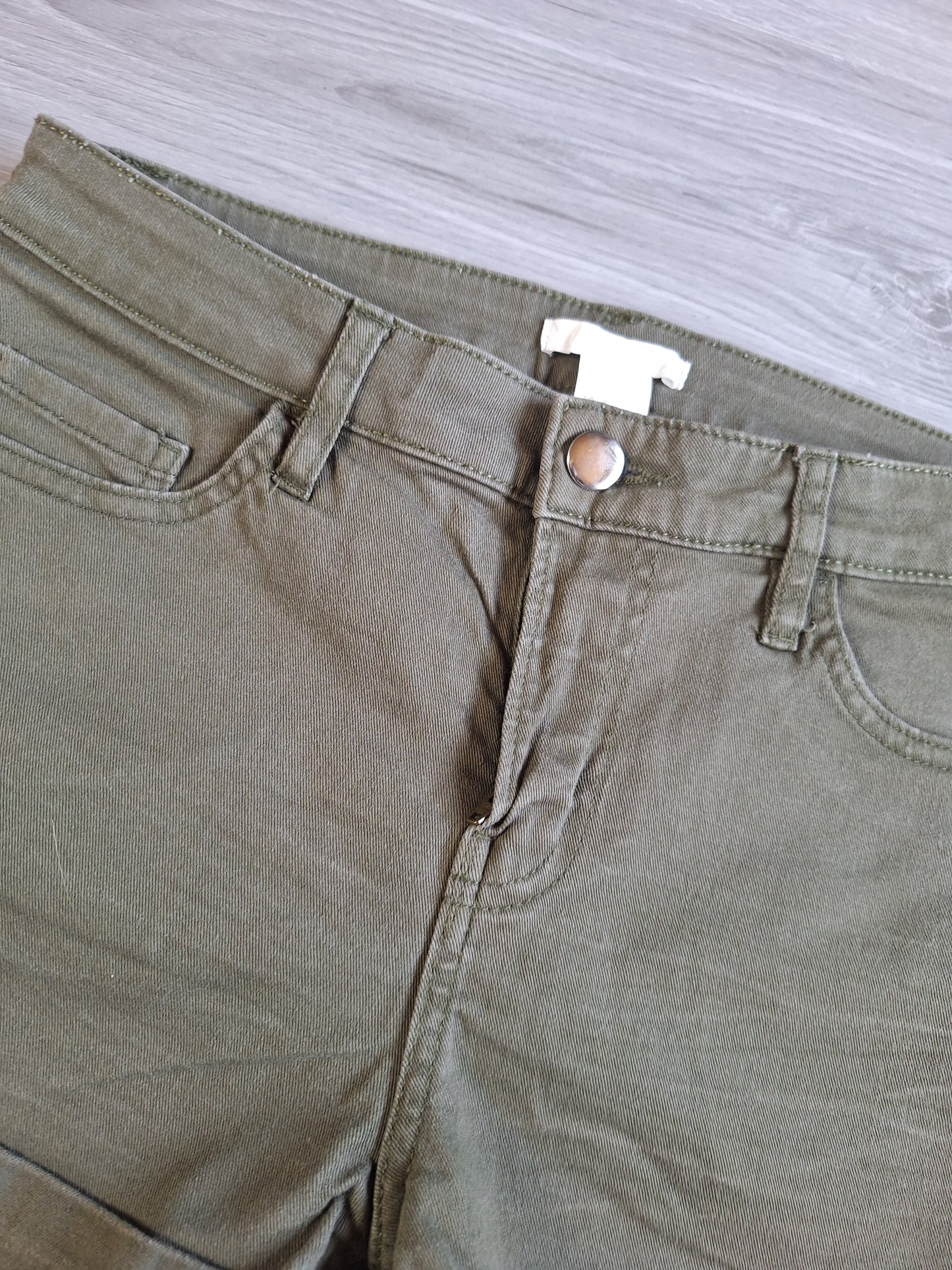 H&M High Waist Jeansshorts 34