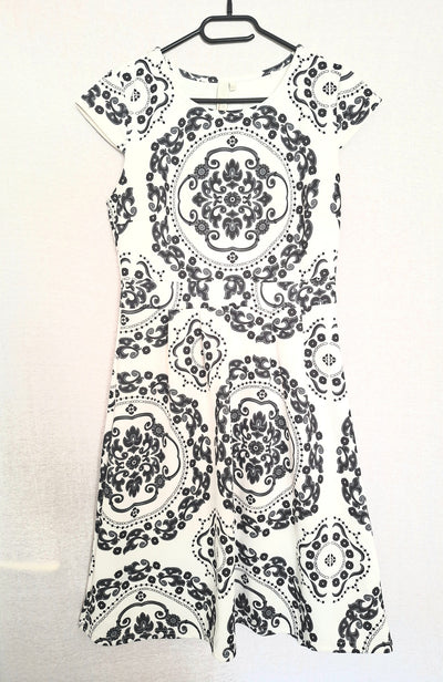 Bodyflirt Sommerkleid Ornamente 36/38