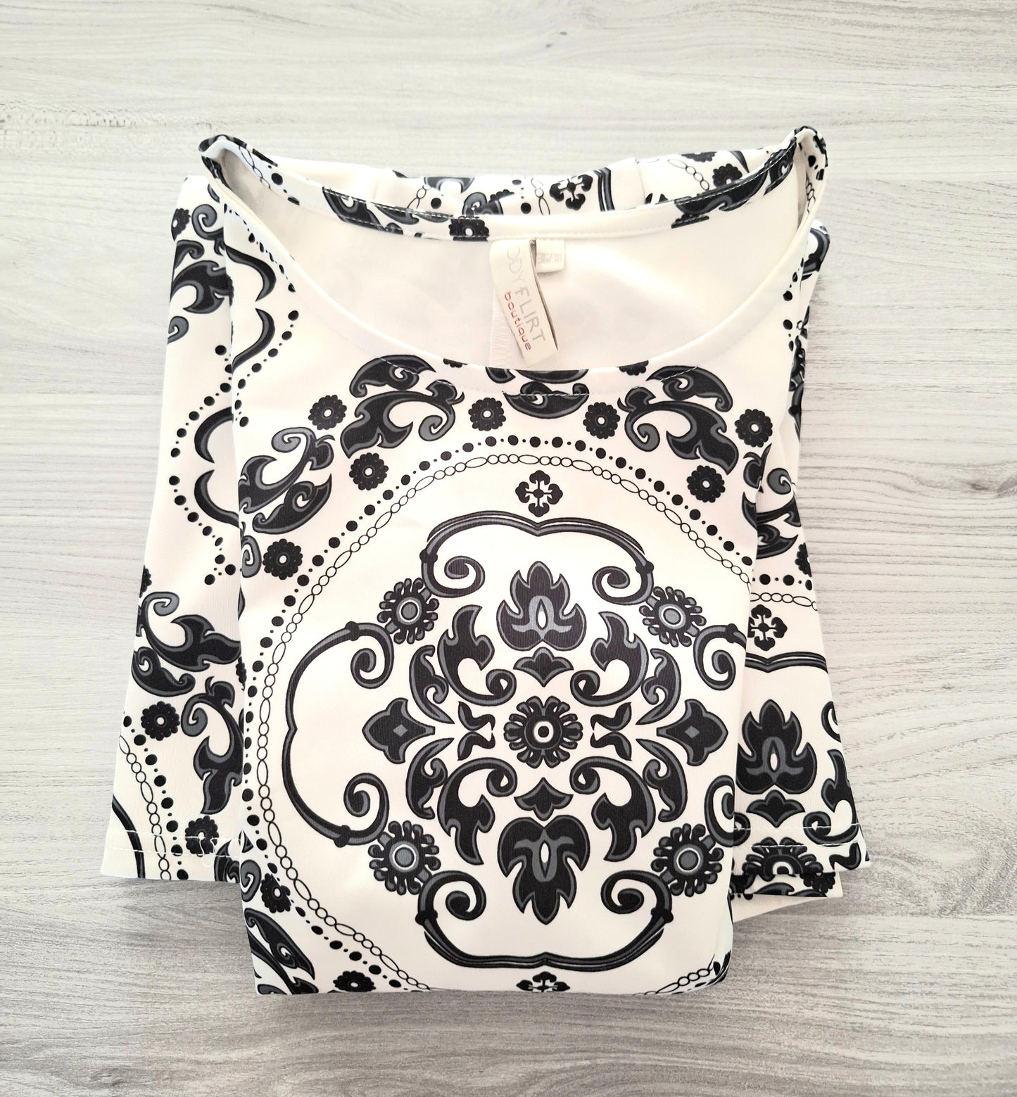 Bodyflirt Sommerkleid Ornamente 36/38