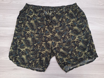 Janina Shorts Blättermuster 48
