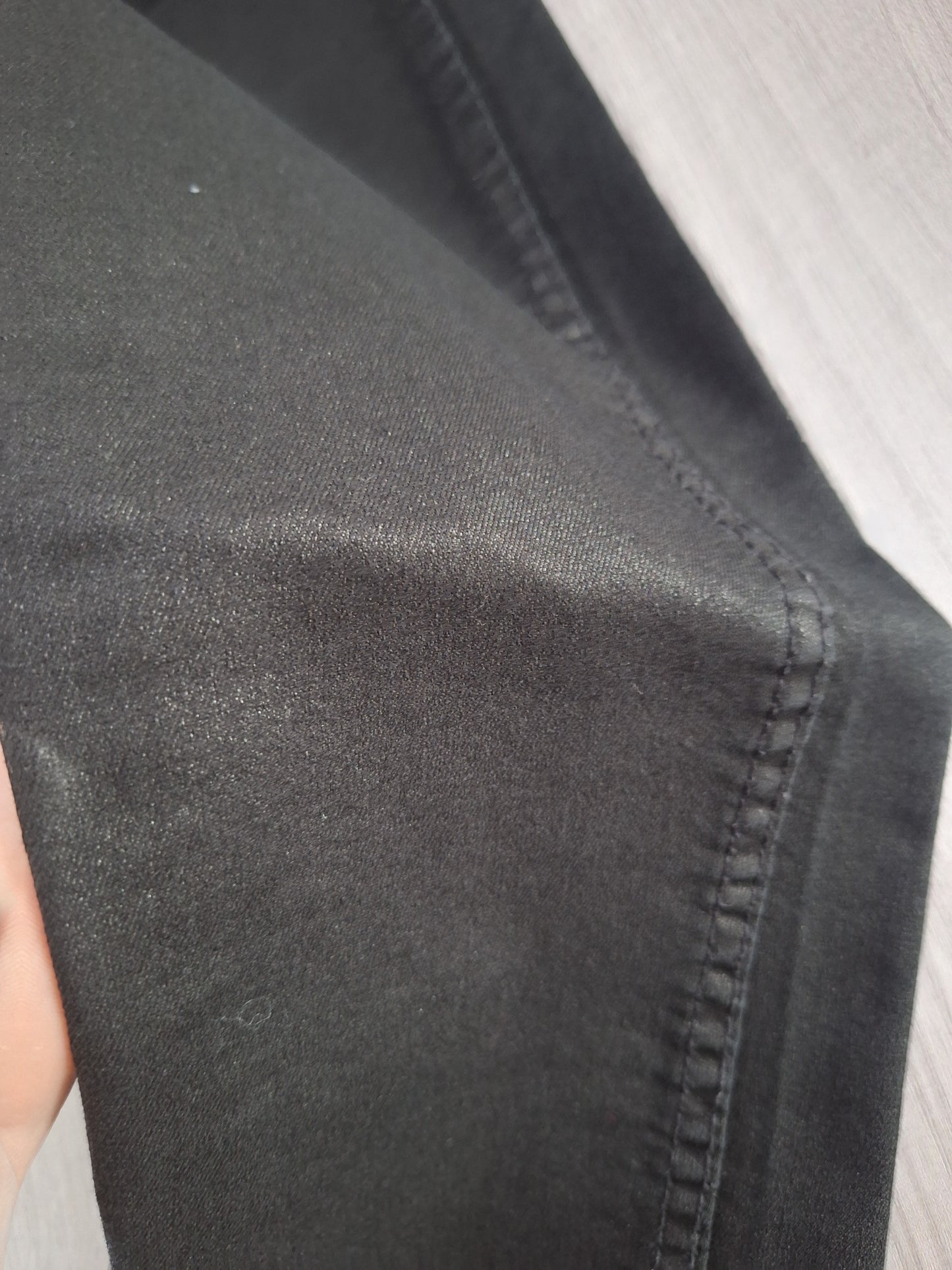 H&M Jeggings Schimmernd 40