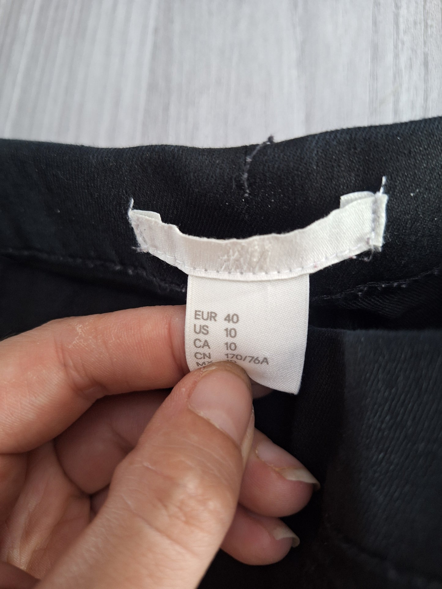 H&M Jeggings Schimmernd 40