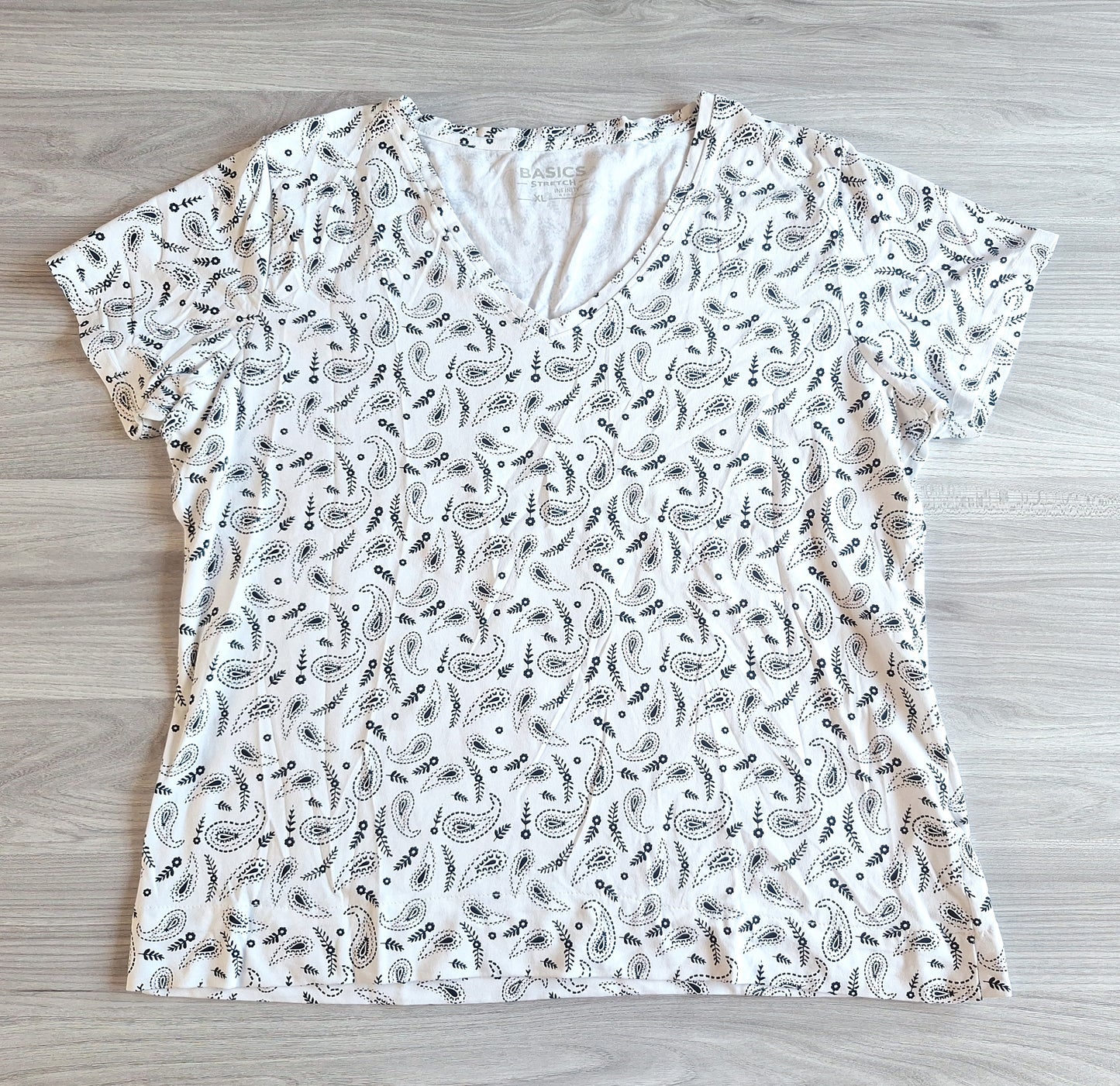 Infinity T-Shirt Paisleymuster 42