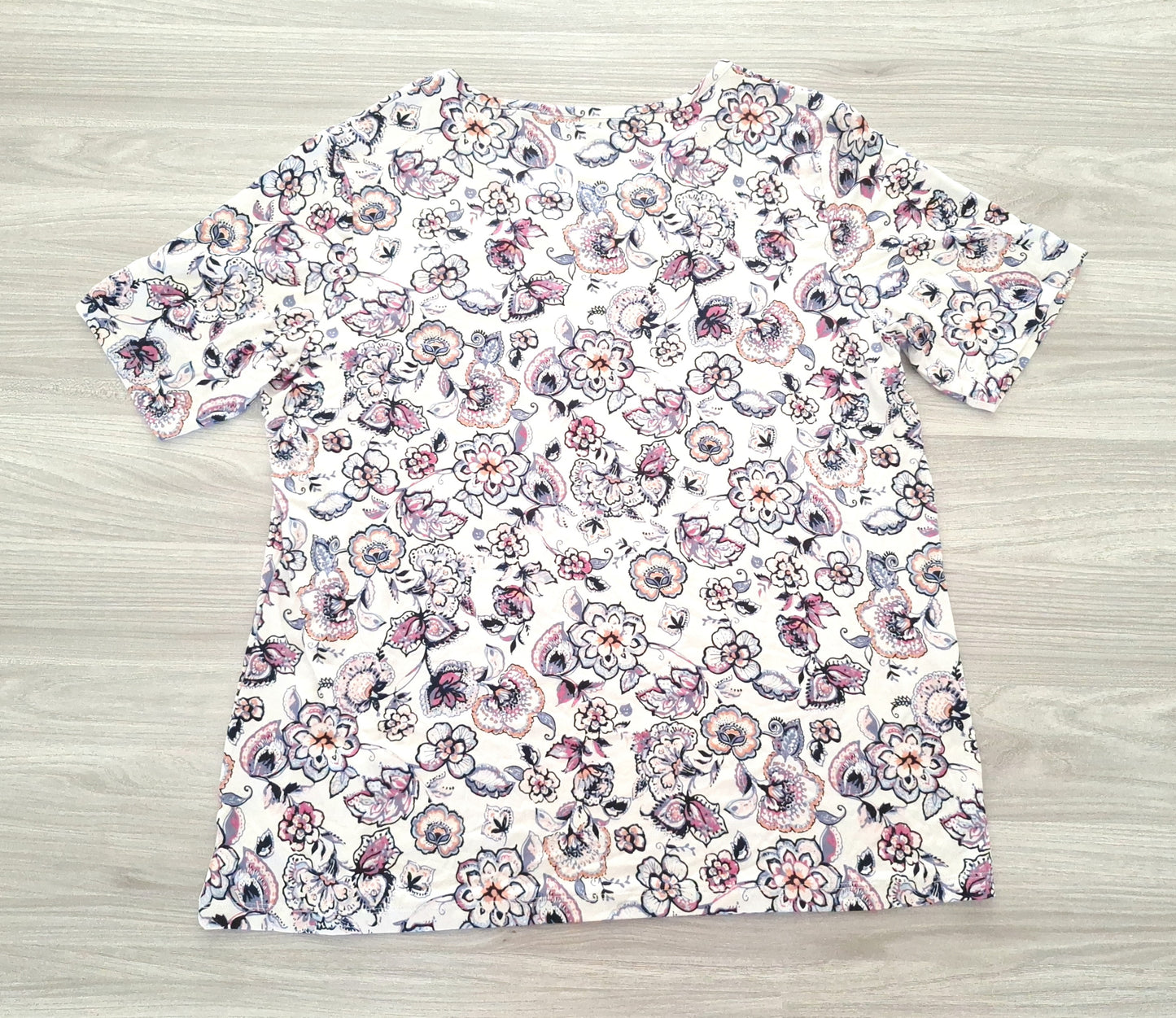 Canda T-Shirt Blumenmuster 40