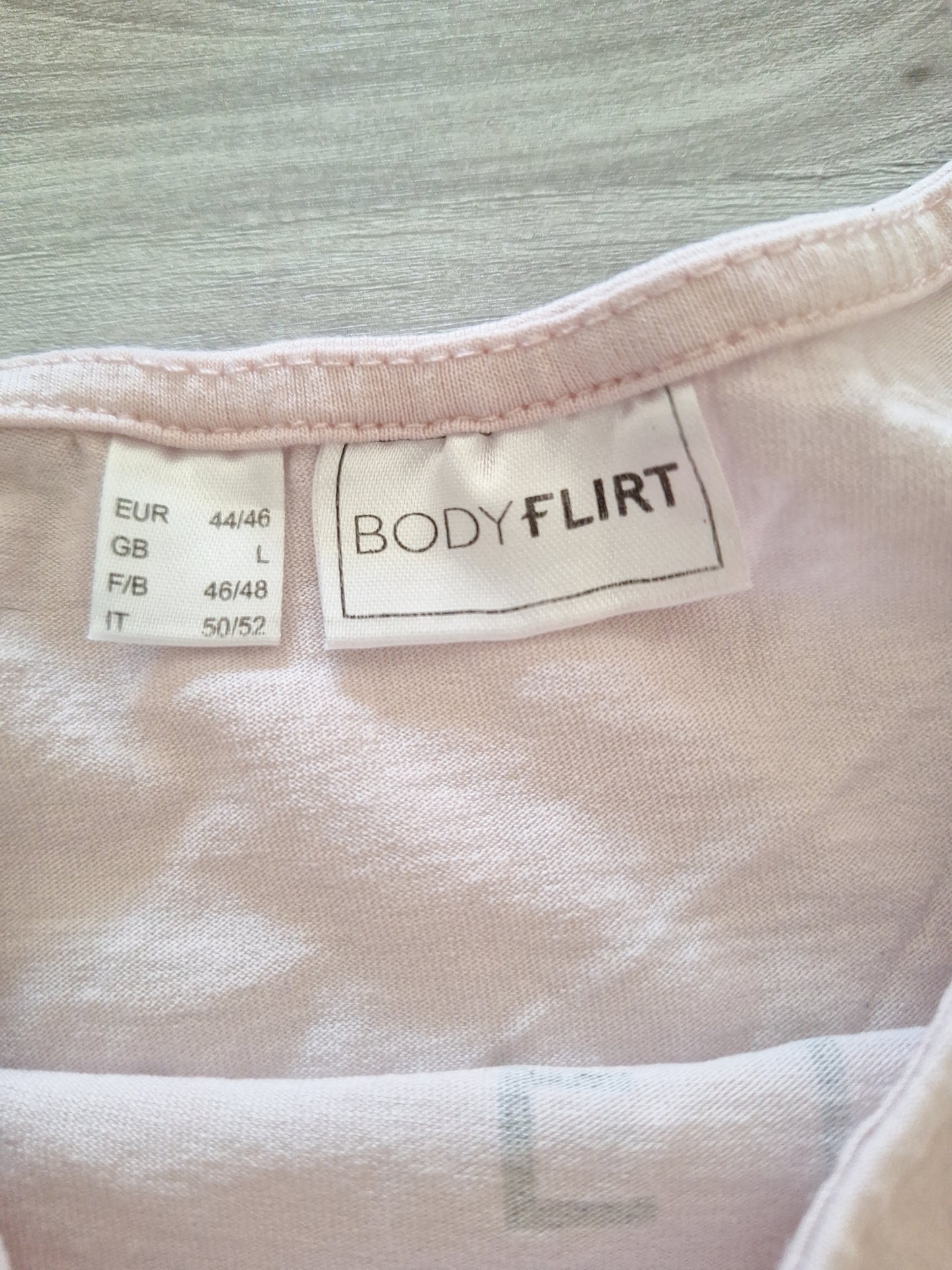 Bodyflirt Top Blume 44