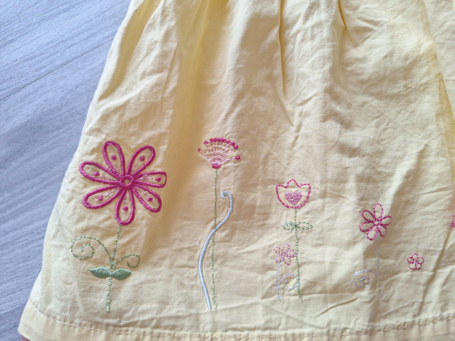 BabyChic Kleid Blumenstickerei 68