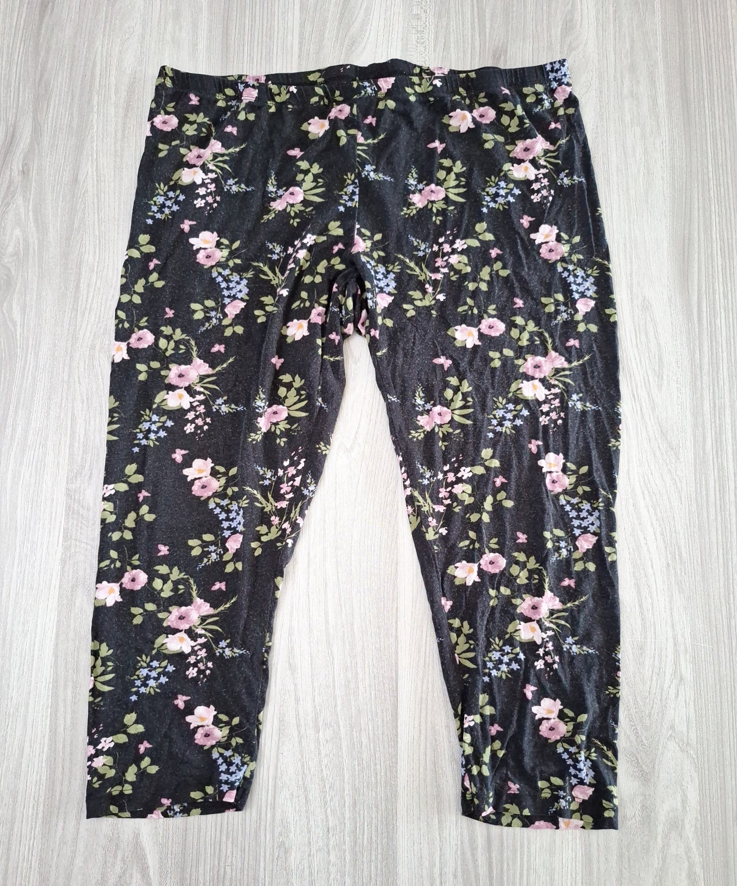 Janina Capri Blumenmuster 48