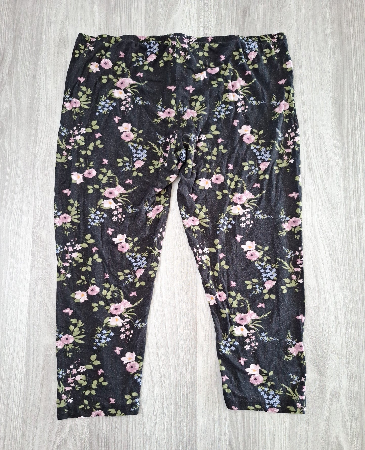 Janina Capri Blumenmuster 48