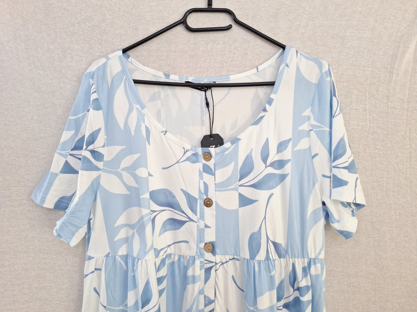 Noracora Maxikleid Blätter 40