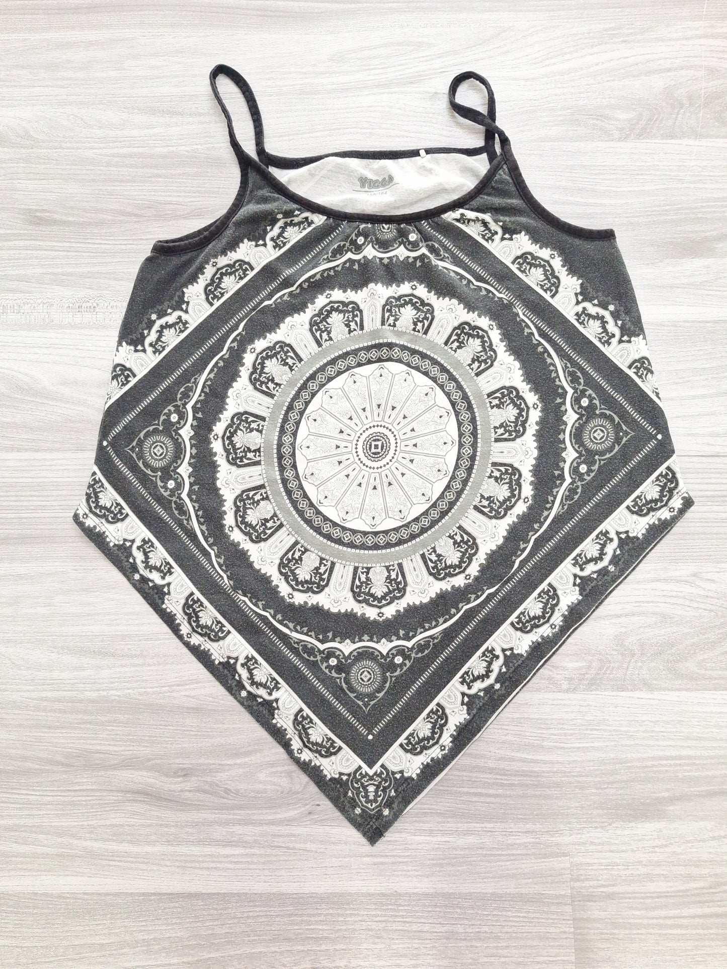 Yigga Zipfeltop Mandala 158/164