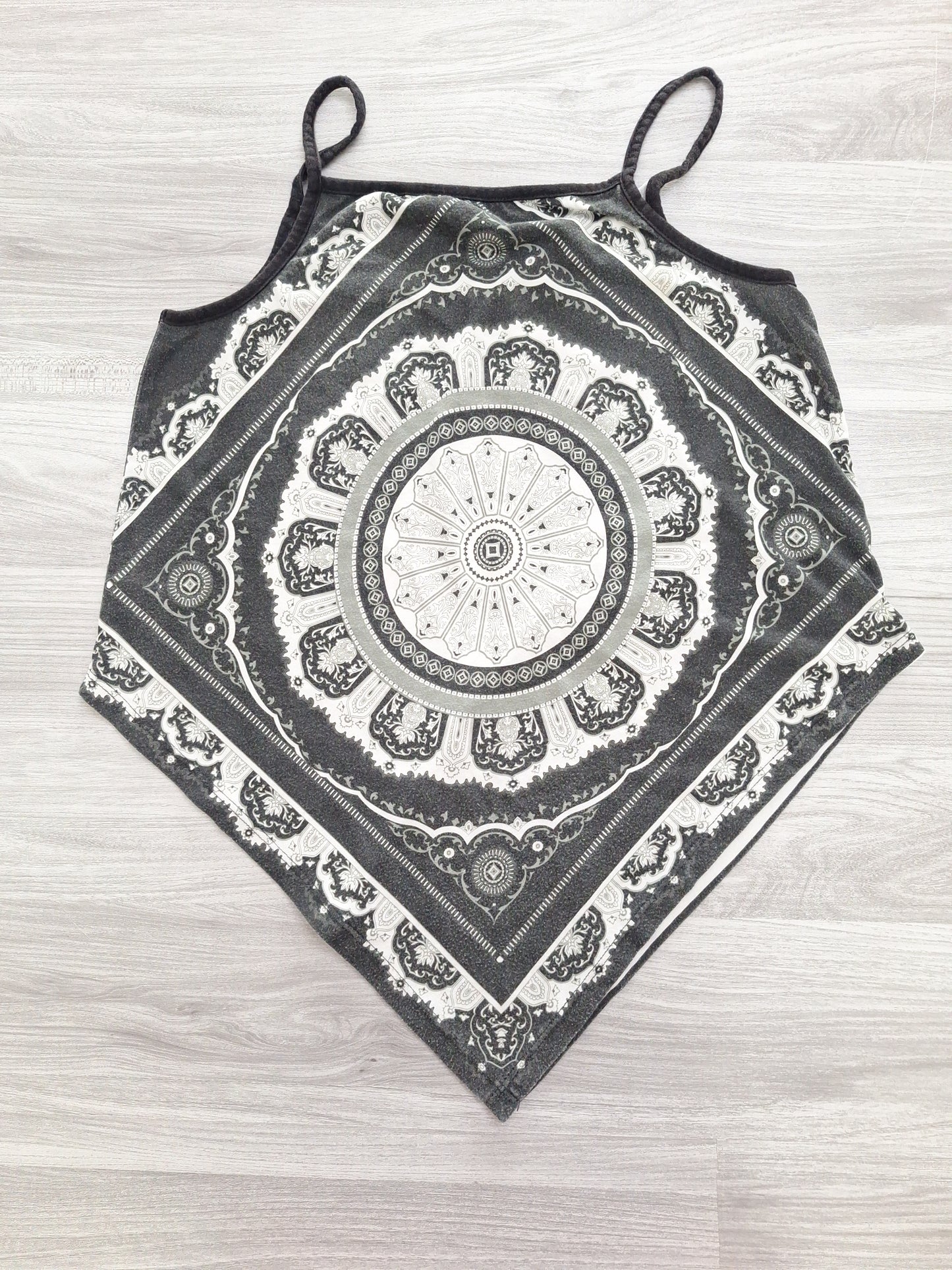 Yigga Zipfeltop Mandala 158/164