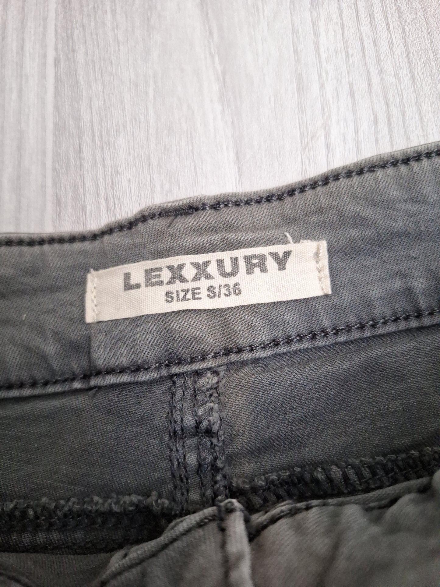 Lexxury Röhrenjeans 36