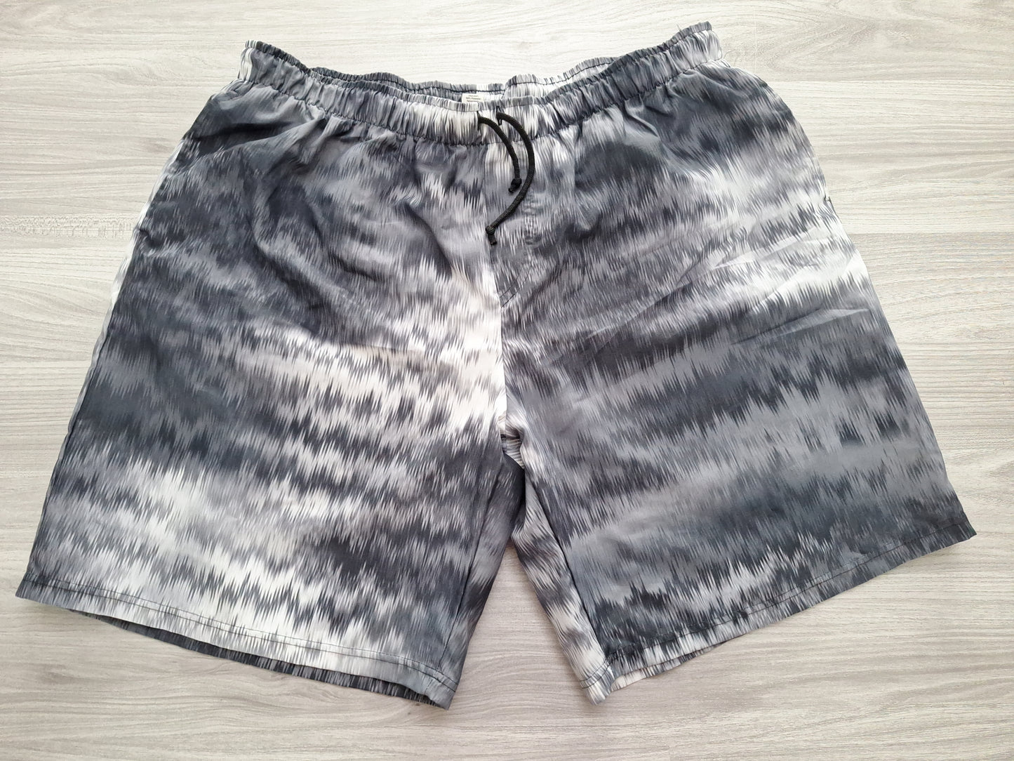 Trigema Badeshorts Farbverlauf XXL