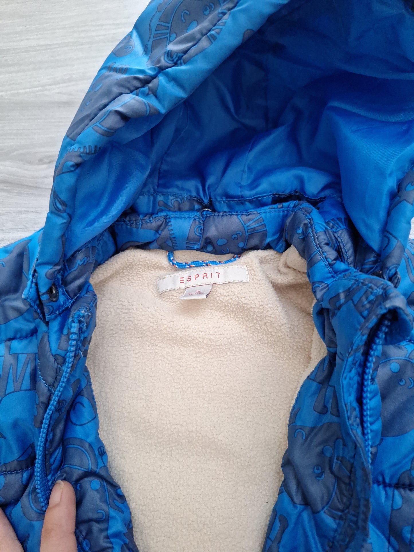 Esprit Winterjacke Tiere 74