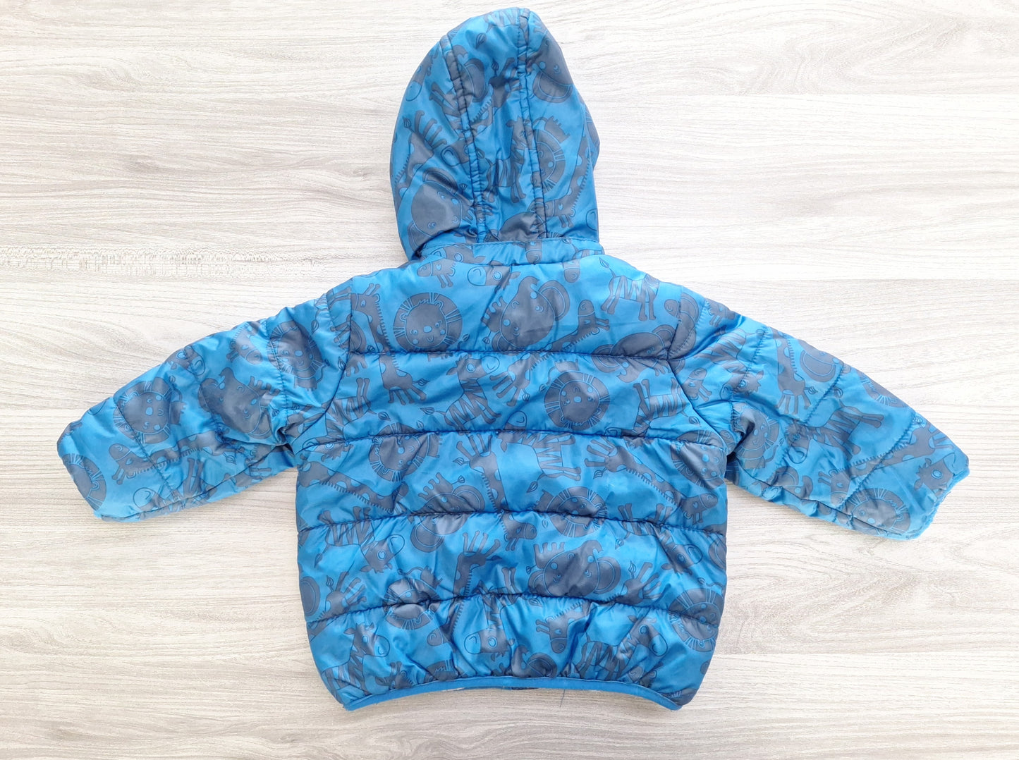 Esprit Winterjacke Tiere 74