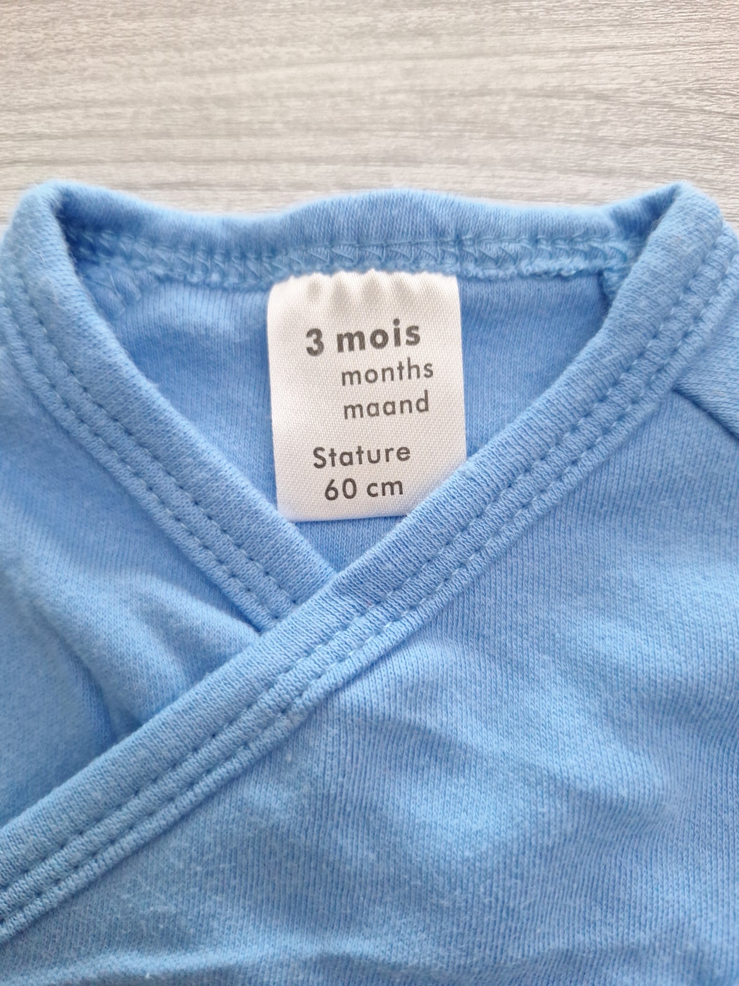 Markenlos Wickelbody Bär 62