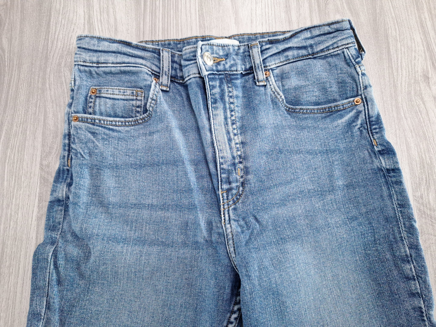 H&M High Waist Jeans 42