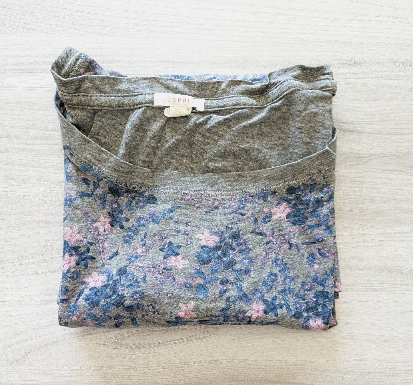 Esprit T-Shirt Blumen 36